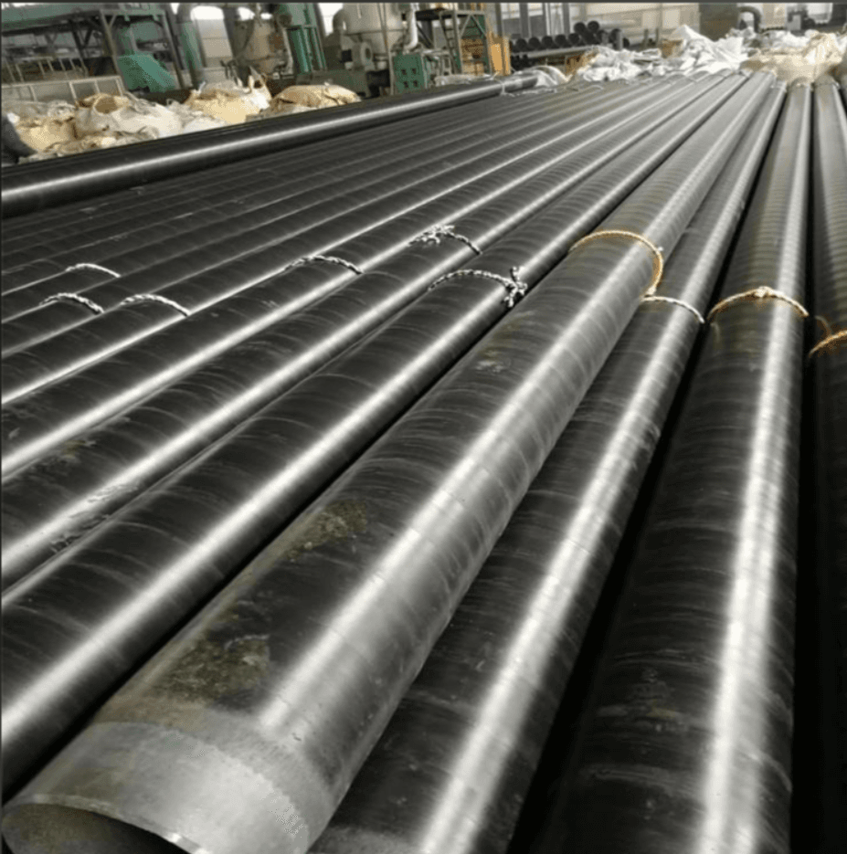 PE-coated steel pipes with glossy black polyethylene anti-corrosion layer